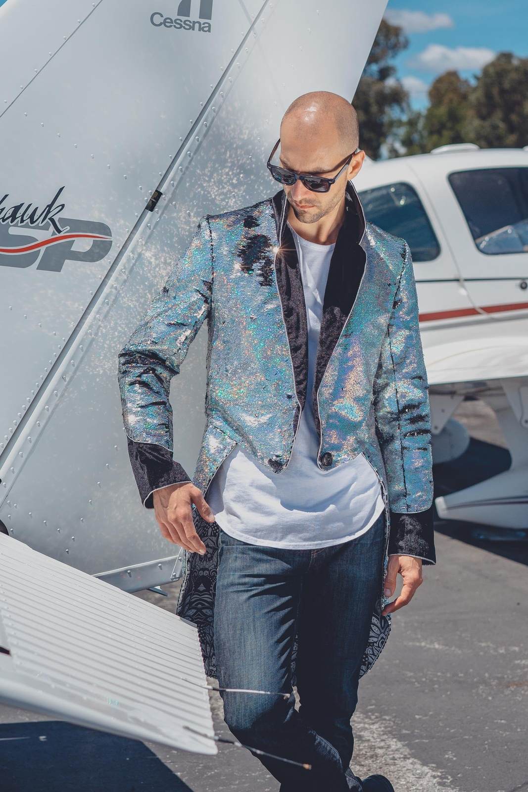 Holographic Glitter Tuxedo, Holographic Blazer, Love Khaos, 3XL Size , Holographic Silver/Black Holographic Glitter Tuxedo, Holographic Blazer, Love Khaos, 3XL Size , Holographic Silver/Black