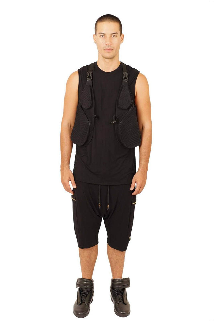 black-tactical-vest-techwear-